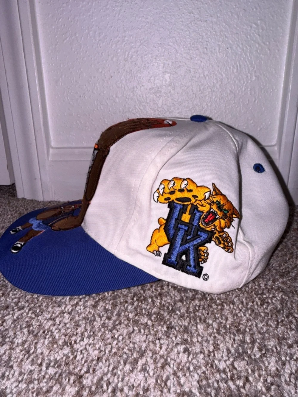 Vintage Kentucky Basketball Snapback Hat - Picture 4 of 6